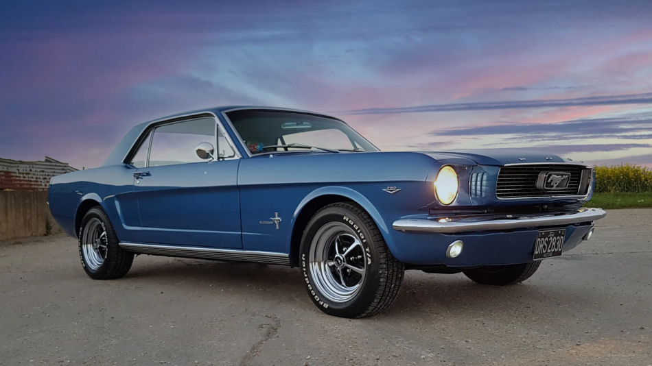 Ford Mustang (1964 - Present) 